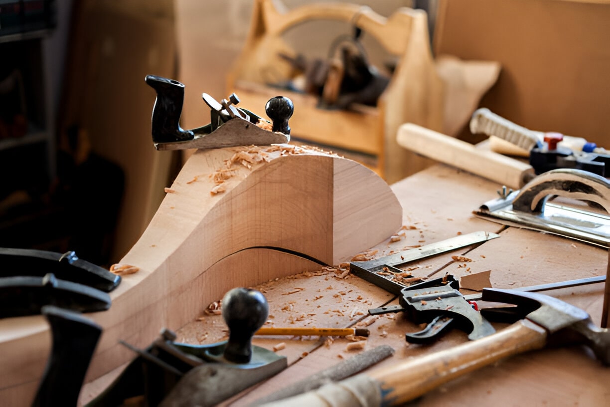 مجموعة واسعة من خدماتنا للنجارة الاحترافية Woodworking in the UAE
